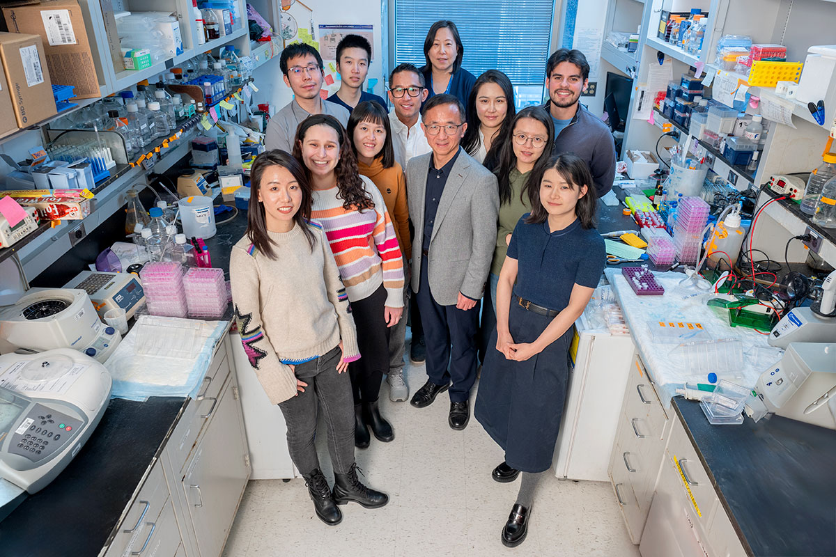 Xuejun Jiang Lab Group Photo 2025